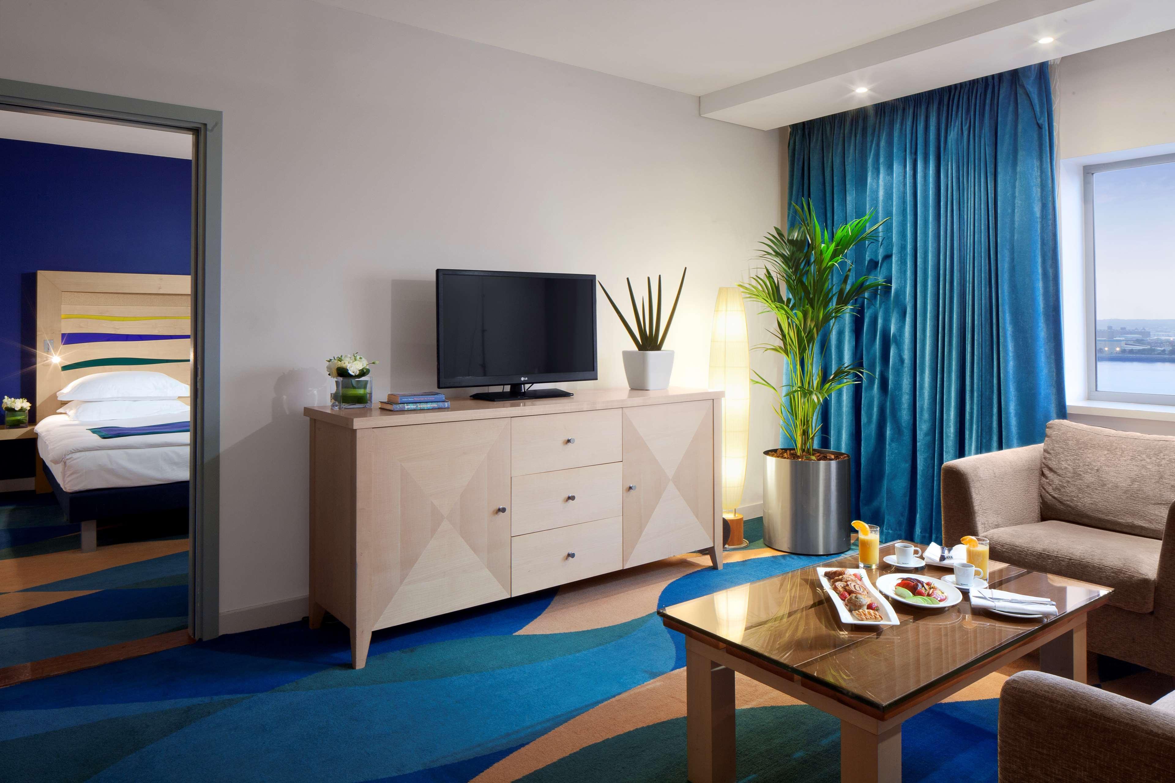 Radisson Blu Hotel, Liverpool Buitenkant foto